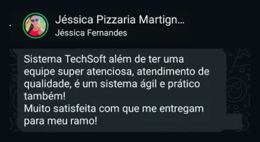 Avaliação de cliente de pizzaria sobre o sistema Techsoft para restaurante, recebida no WhatsApp